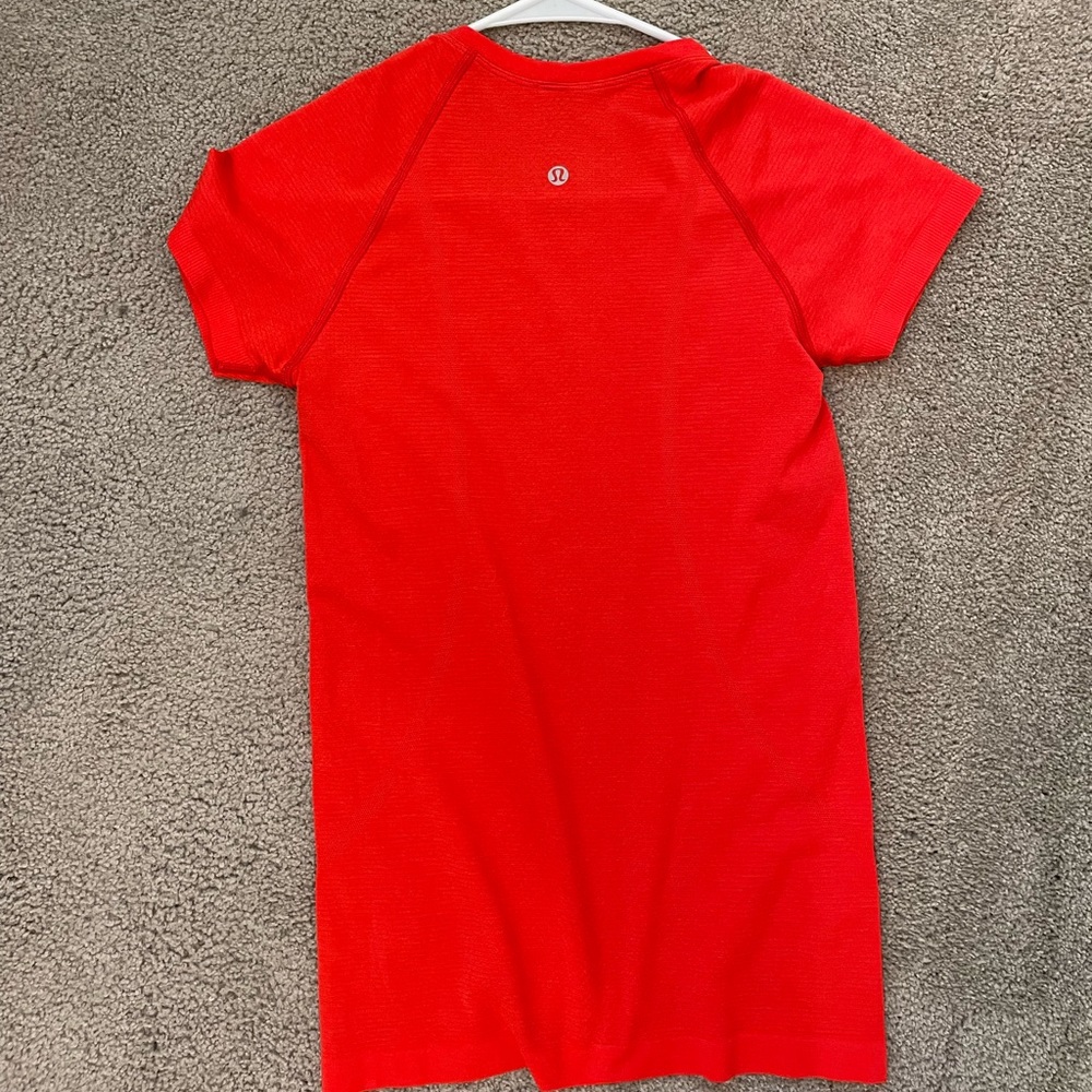 Lululemon swiftly tech